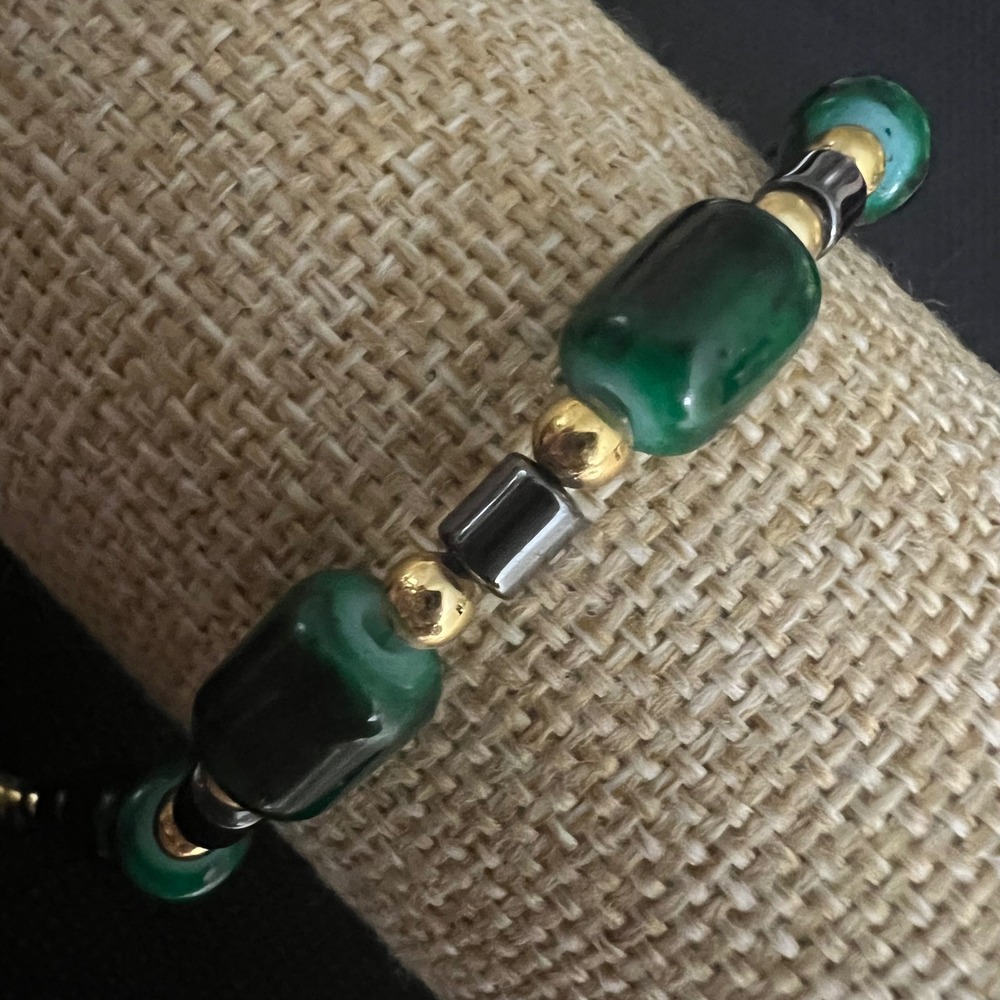 Green Agate Hematite Beaded Barrel Clasp Bracelet 6 Inch Earthcore
